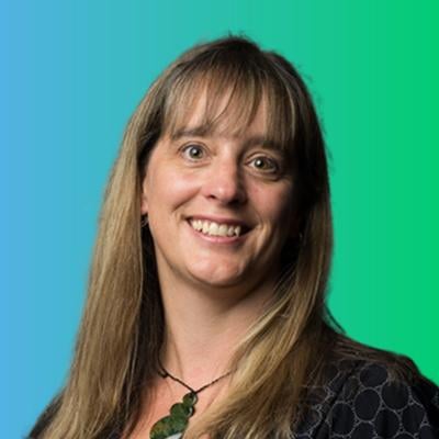 Janine Takle, Infotools